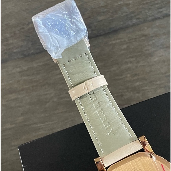 NEW Burberry Womens Leather Strap Watch BU9131 - Picture 10 of 13